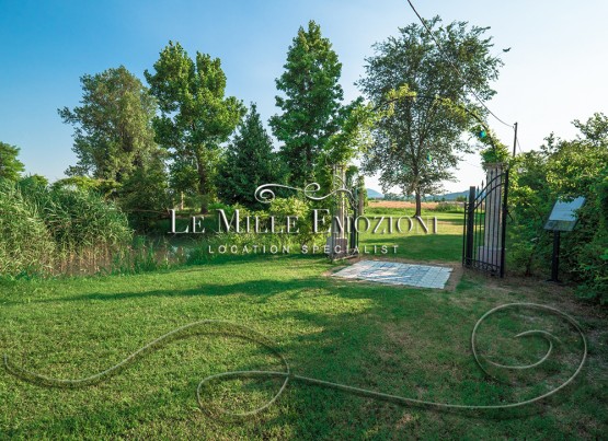 #slider-caption-2 image 2