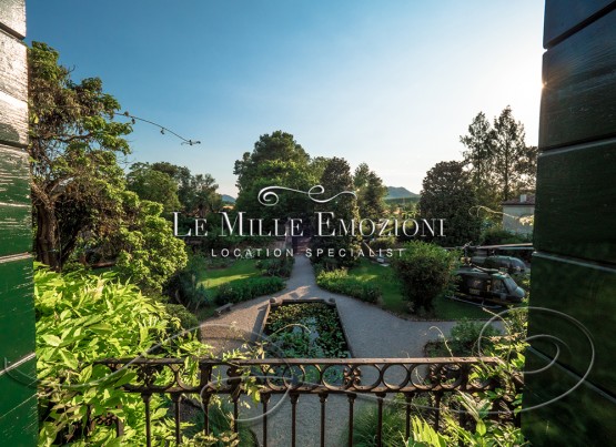 #slider-caption-4 image 4