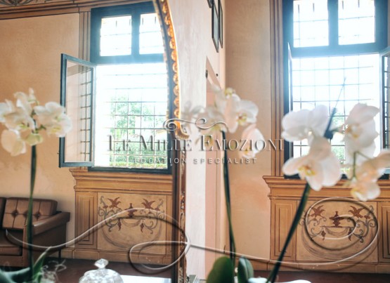 #slider-caption-4 image 4